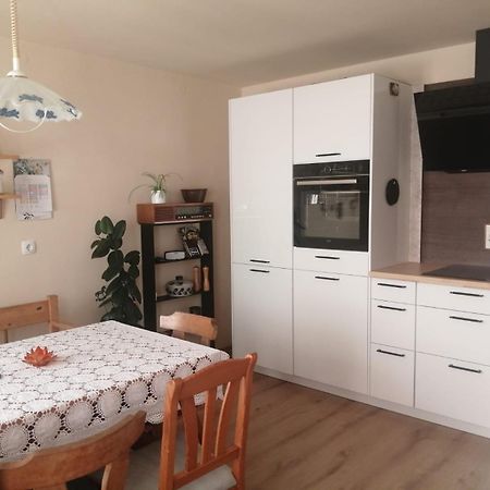 Marta'S House Guest House Bled Bagian luar foto